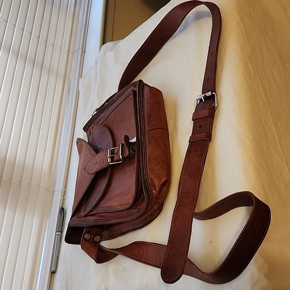 KOMAL'S PASSION HANDBAG - Picture 1 of 4